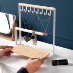 Desktop Cosmetic Storage Rack